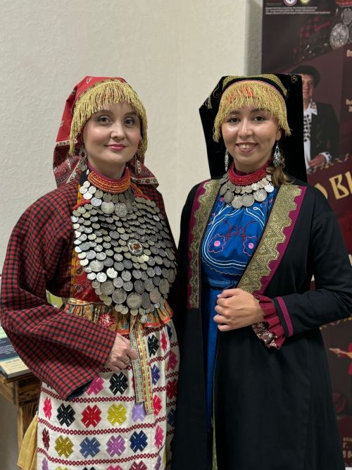 Җәкәү йортында төрле як керәшен костюмнары фотокүргәзмәсе