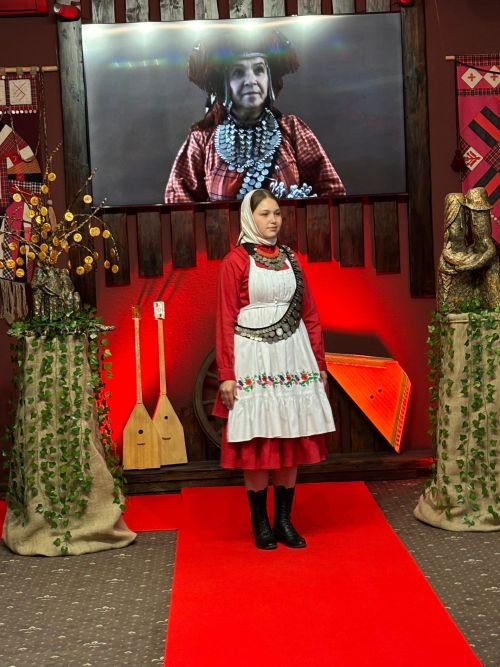 Җәкәү йортында төрле як керәшен костюмнары фотокүргәзмәсе