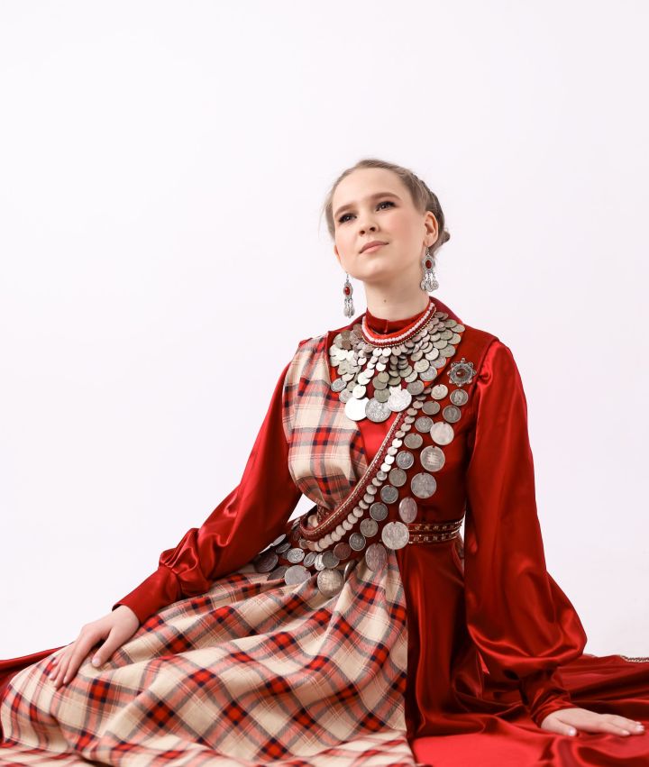 Яна Шалаумова: «Үзебезнең керәшен җырулары кадерлерәк»