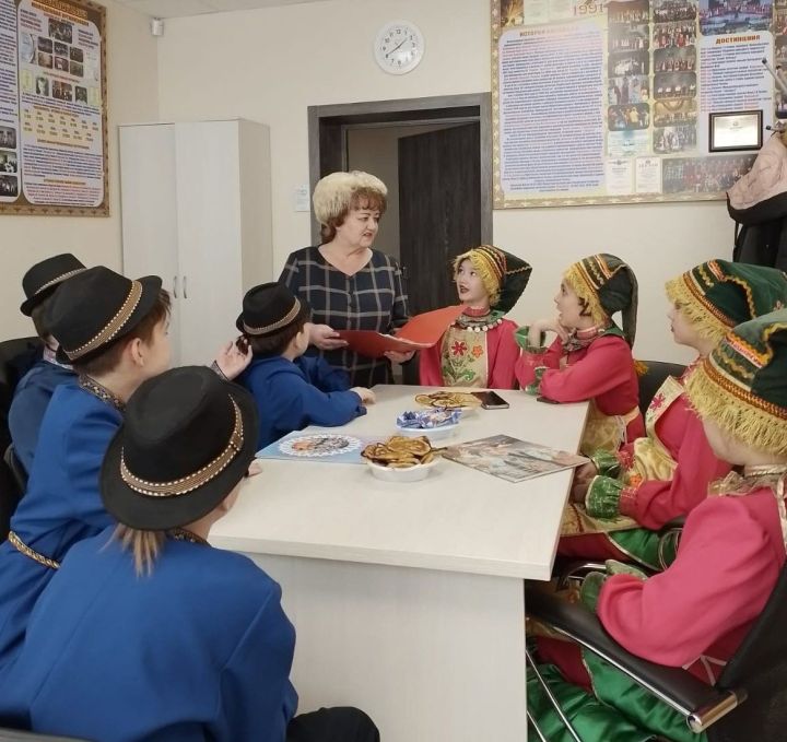 Клуб любителей кряшенской культуры «Игэнэй» провел мастер-класс по приготовлению табикмэк