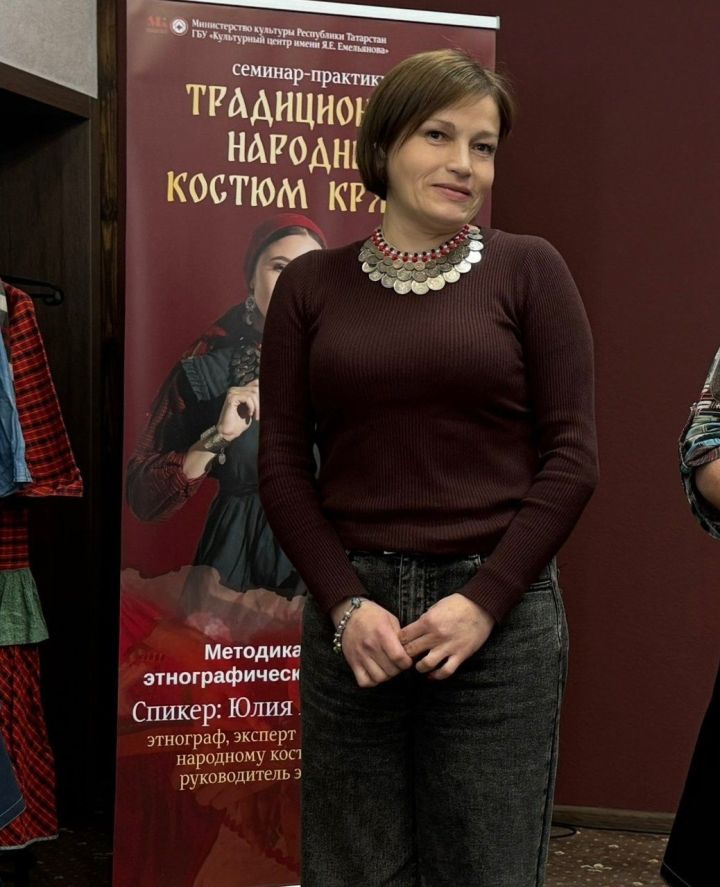 Нагайбәк кызы Олеся Ишимова: «Көндәлек тормышта да элекке бизәнү әйберләрен тагып йөрим»