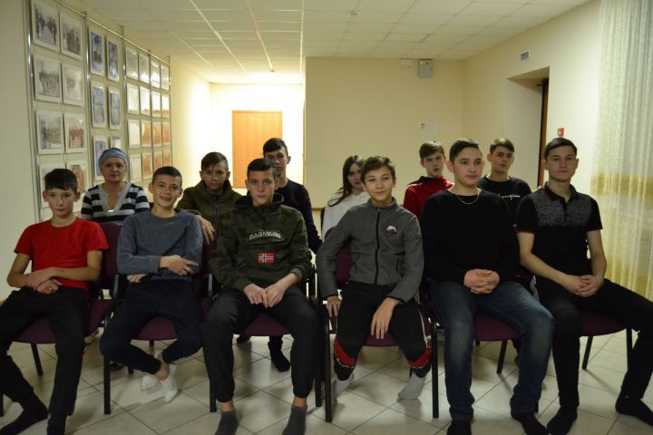 В посёлке Татарстан школьникам рассказали об ООН