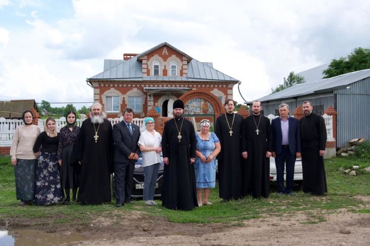 Епископ Альметьевский и Бугульминский Мефодий наградил Виталия Агапова благодарностью