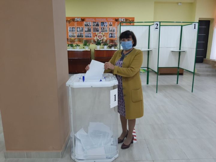 Валентина Мамакова проголосовала на выборах