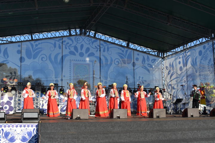 Ансамбль из села Князево выступил на Спасской ярмарке