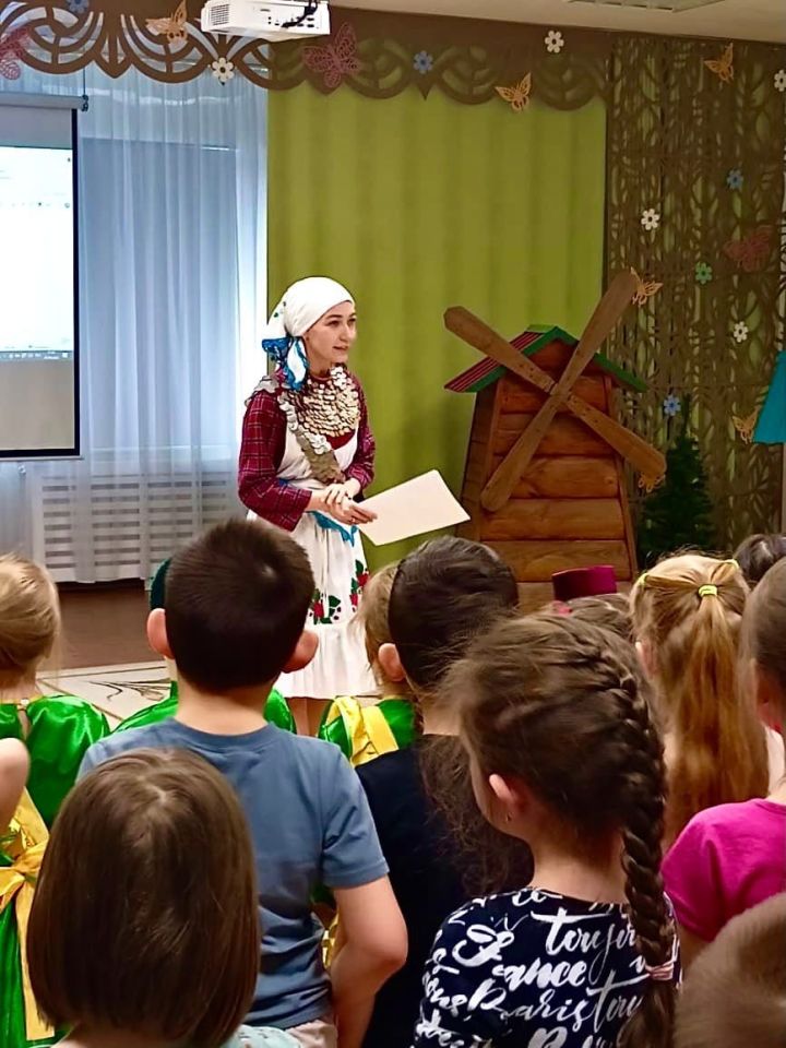В одном из детских садов Казани детям рассказали о кряшенах