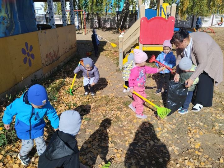 В Пестречинском детском саду «Каенкай» любовь к труду развивают с детства