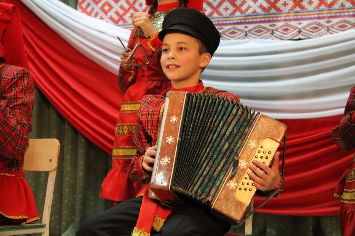 Татарстанның Халыклар дуслыгы йортында барлык милли костюмнарны яңартачаклар