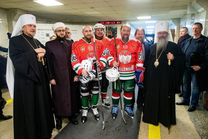 Протоиерей Павел Чурашов принял участие во Всероссийском турнире по хоккею на «Кубок Дружбы — Дуслык»