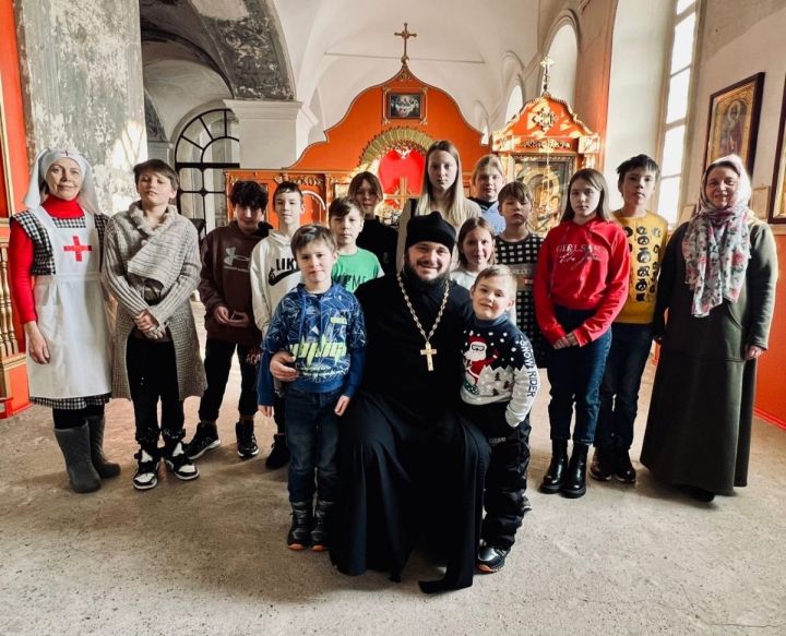 Воспитанники Елабужского Детского дома посетили Спасский собор