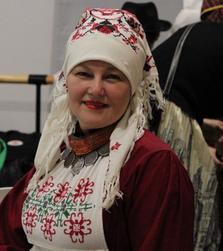 Лариса Кибякова: Иң кыйммәтле күлмәк – әбиләребездән калган этник күлмәк