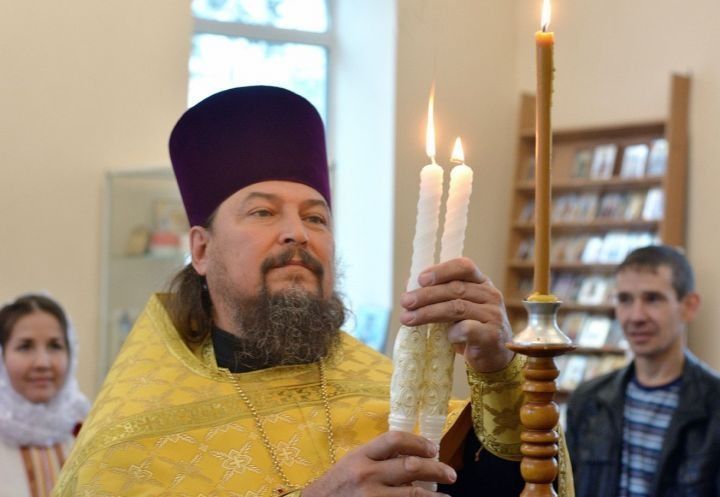 В Алексеевском верующие три дня шли к месту обретения иконы Божией Матери «Живоносный источник»