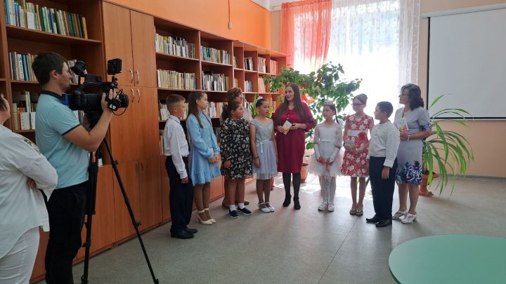 Шагыйрә Людмила Аланлының иҗатына багышланган чаралар еш үтә