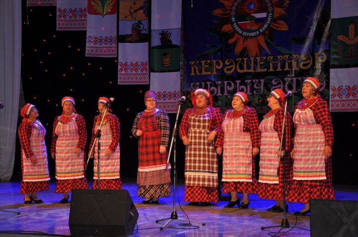 Нагайбәк керәшеннәре җыруы: Атым атлый