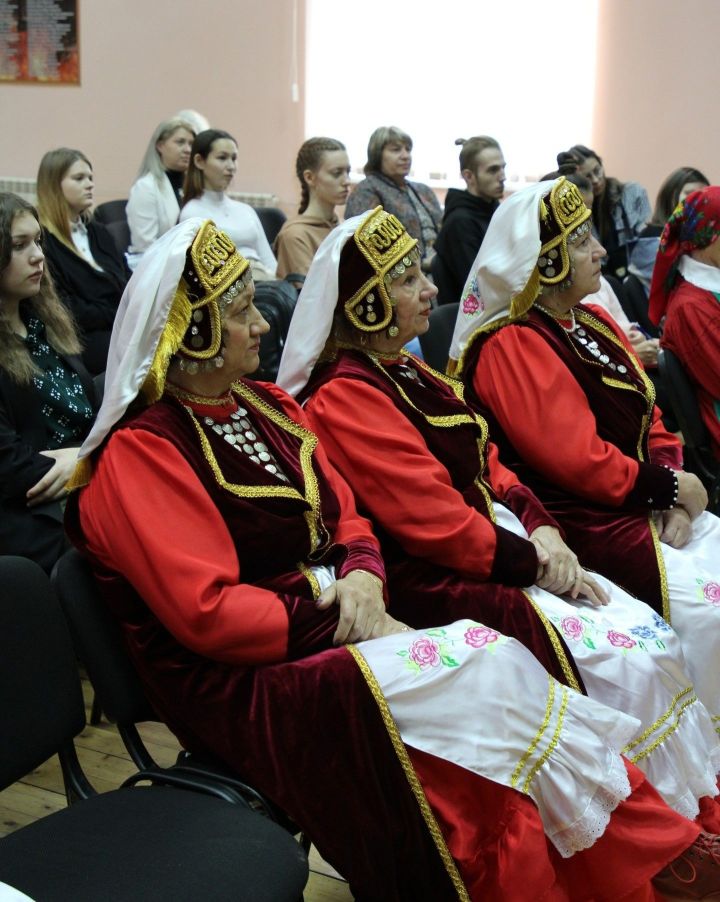 В культурном центре имени Я.Е. Емельянова состоится научно-практический семинар «Песенная культура кряшен»