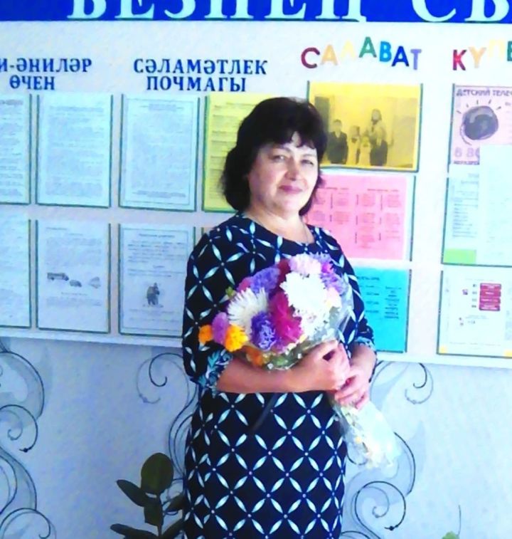 Зәй кызы Светлана Журавлева замана белән бергә атлаучы талантлы педагог