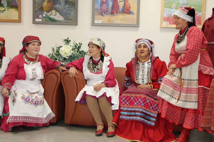 Этномәдәни күптөрлелекне саклау максатыннан, төбәк хөкүмәтенә тиешле чаралар оештыру кушылган