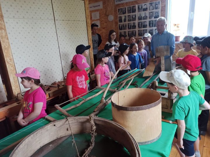 Дети пришкольного лагеря села Хозесаново посетили музей кряшен Нагорной стороны