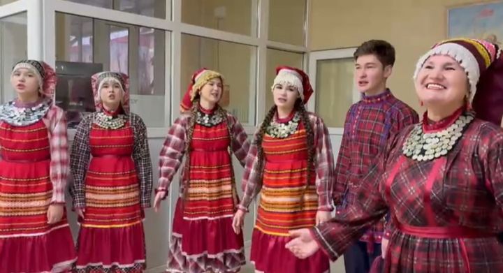 Карендәшләребез республикакүләм семинарда катнаша