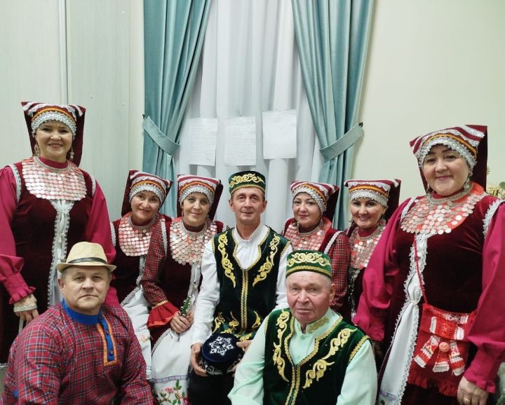 «Урагай» халык ансамбле Кукмарада хәйрия концертында катнашты