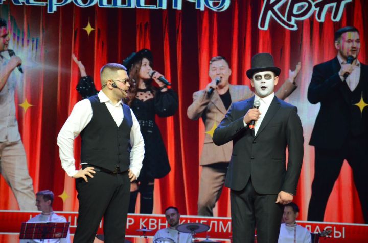 ВИДЕО: «Керәшеннәр» КВН командасы миниатюра күрсәтә