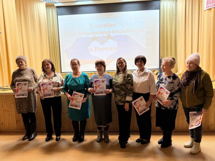 Монай мәдәният йортында волонтерлар көненә багышланган бәйрәм узды