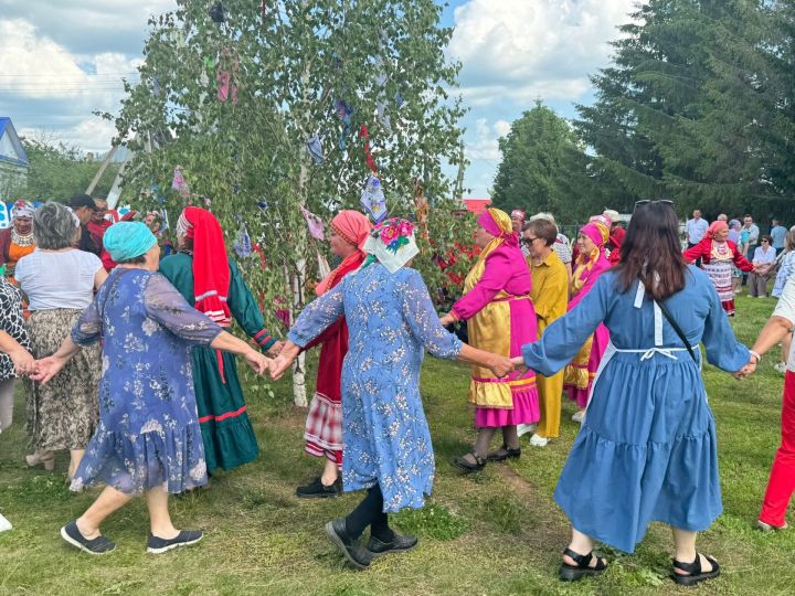 Республикакүләм Җапрак бәйрәме Югары Кондратада булды