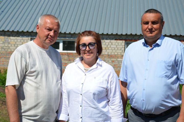 Ләкедә тормыш гөрли
