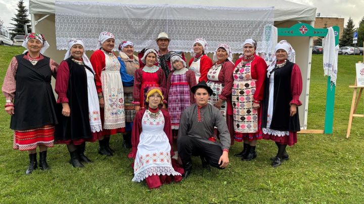Казанда керәшен егетләрен солдатка озатуга бәйле традицияләр күрсәтелде