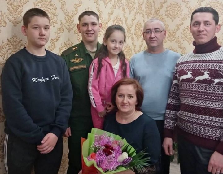 «Ялгызлык утында янмагыз»: Прокопьевларны язмышлар охшашлыгы кавыштыра