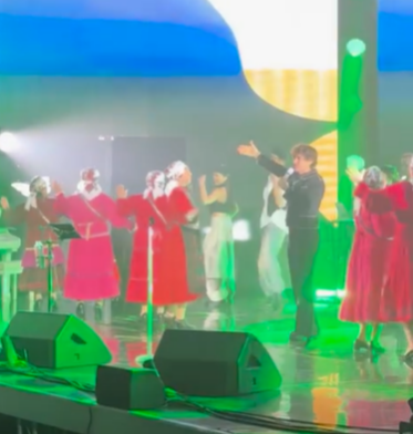 ВИДЕО: «Казансу» керәшен халык фольклор ансамбле кабат зур сәхнәдә